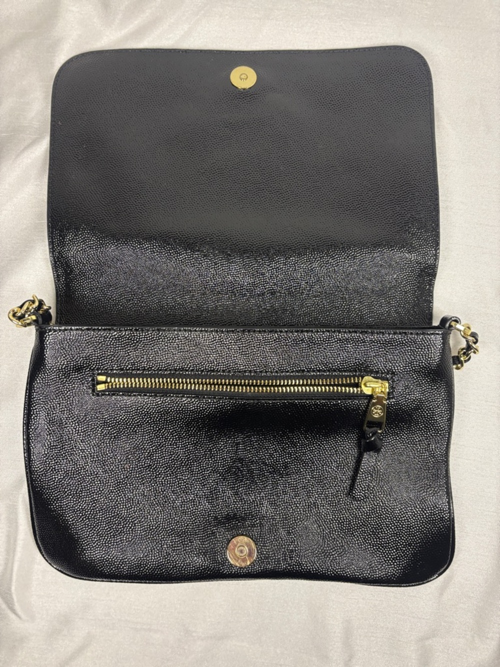 Tory Burch Black Leather w Shine Print Shoulder Bag with Gold Chain - Picture 5 of 14